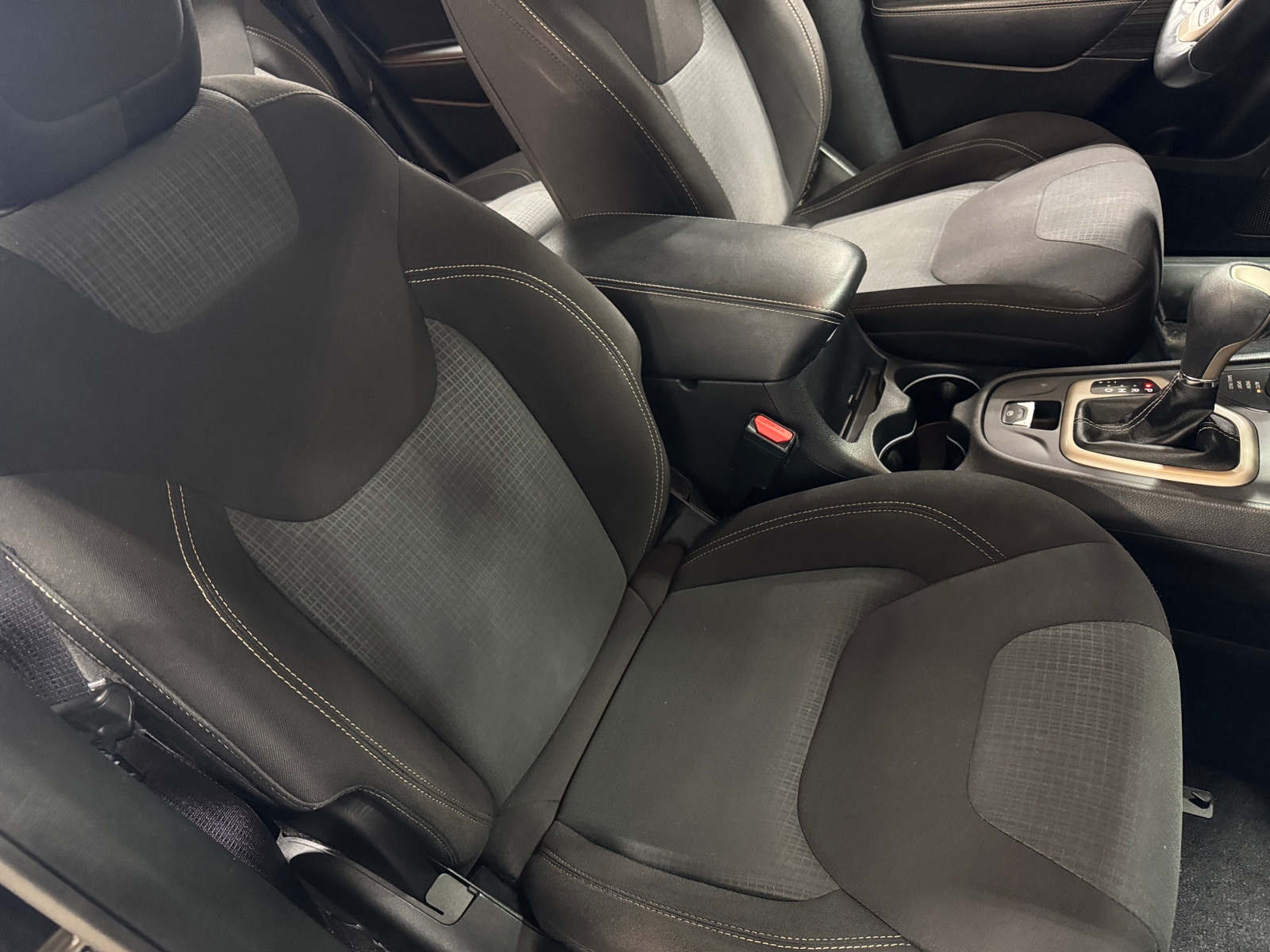 Thumbnail: 2016 Jeep Cherokee - 2