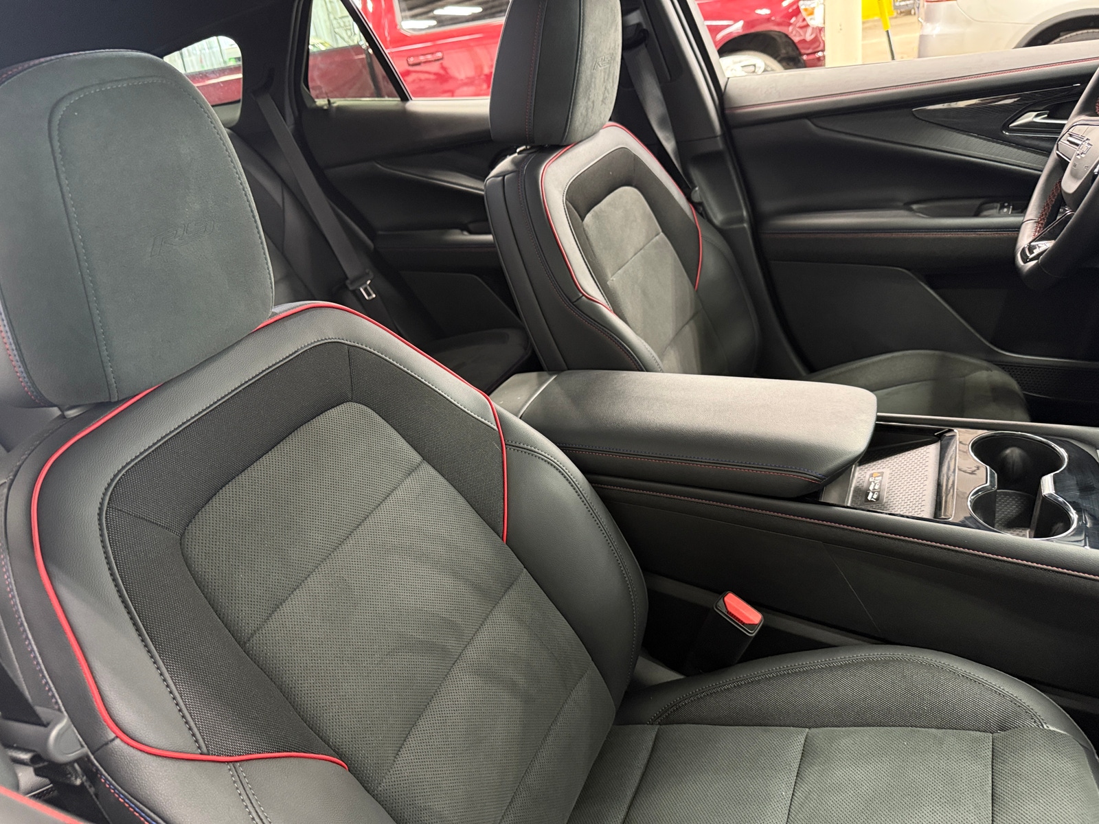 Thumbnail: 2024 Chevrolet Blazer EV - 2