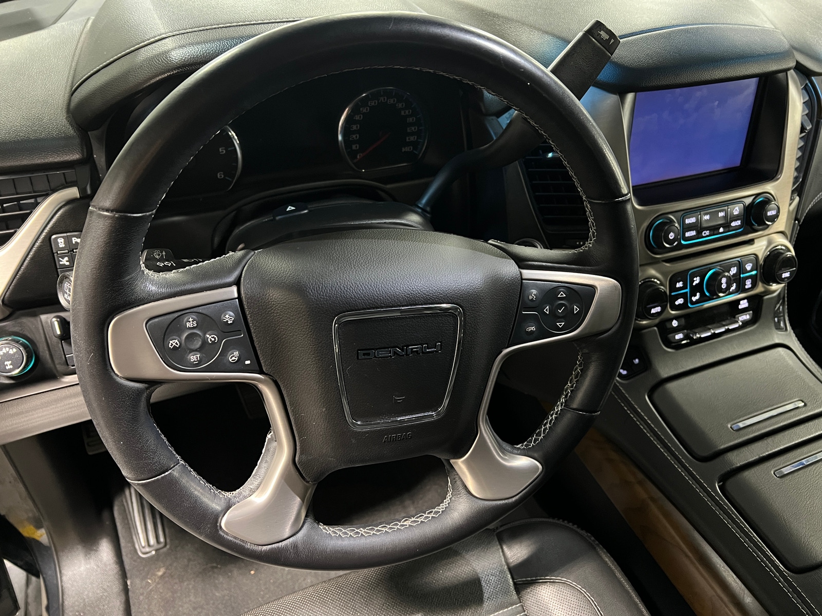 Thumbnail: 2020 GMC Yukon - 4