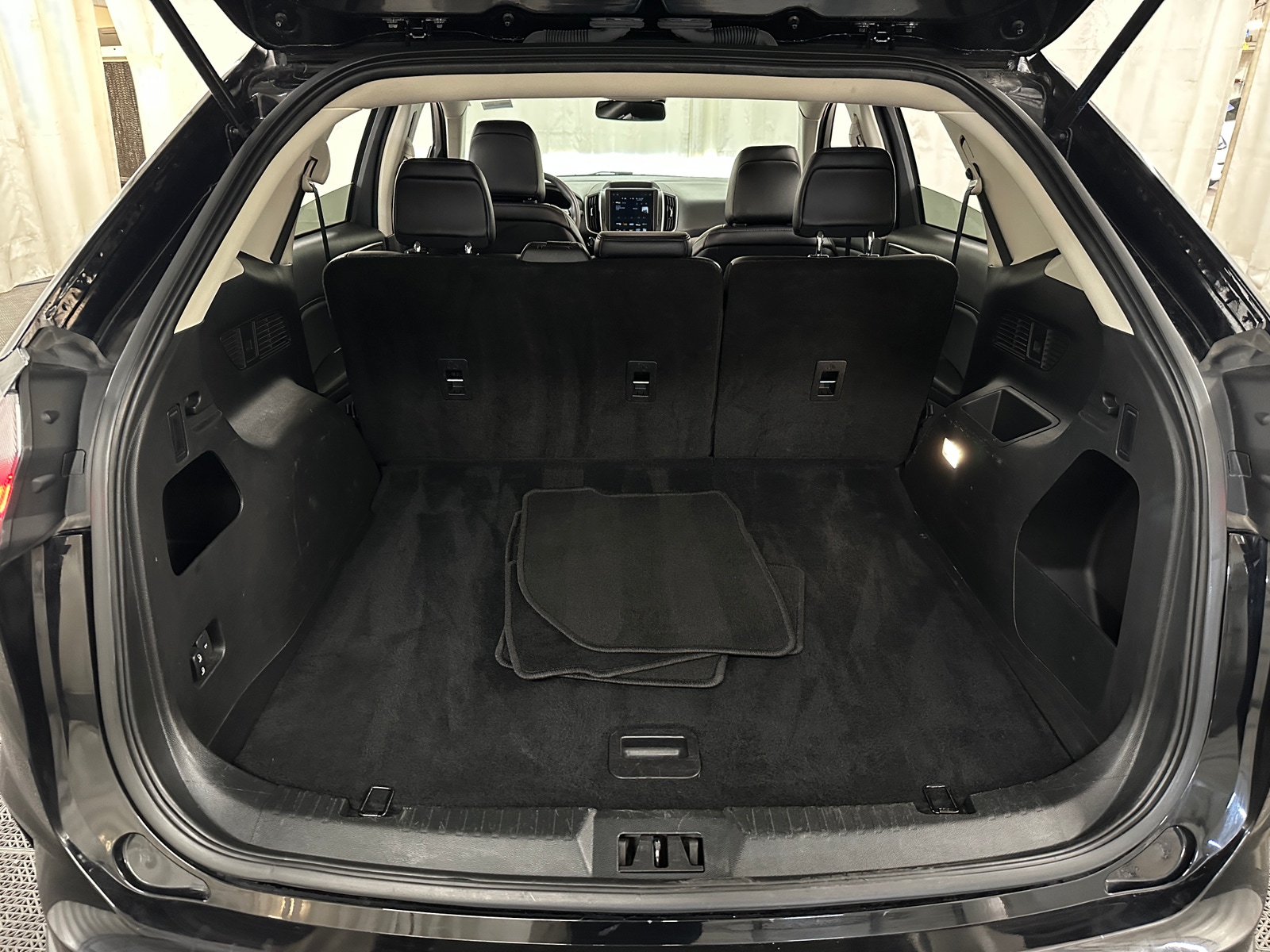 Thumbnail: 2024 Ford Edge - 6