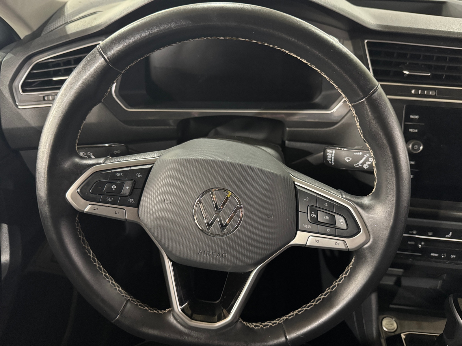 Thumbnail: 2024 Volkswagen Tiguan - 4