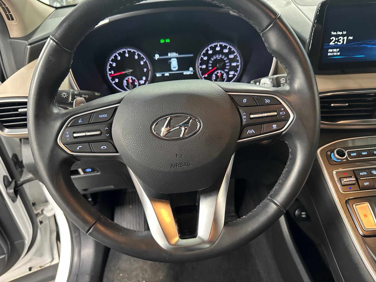 Thumbnail: 2023 Hyundai Santa Fe - 5