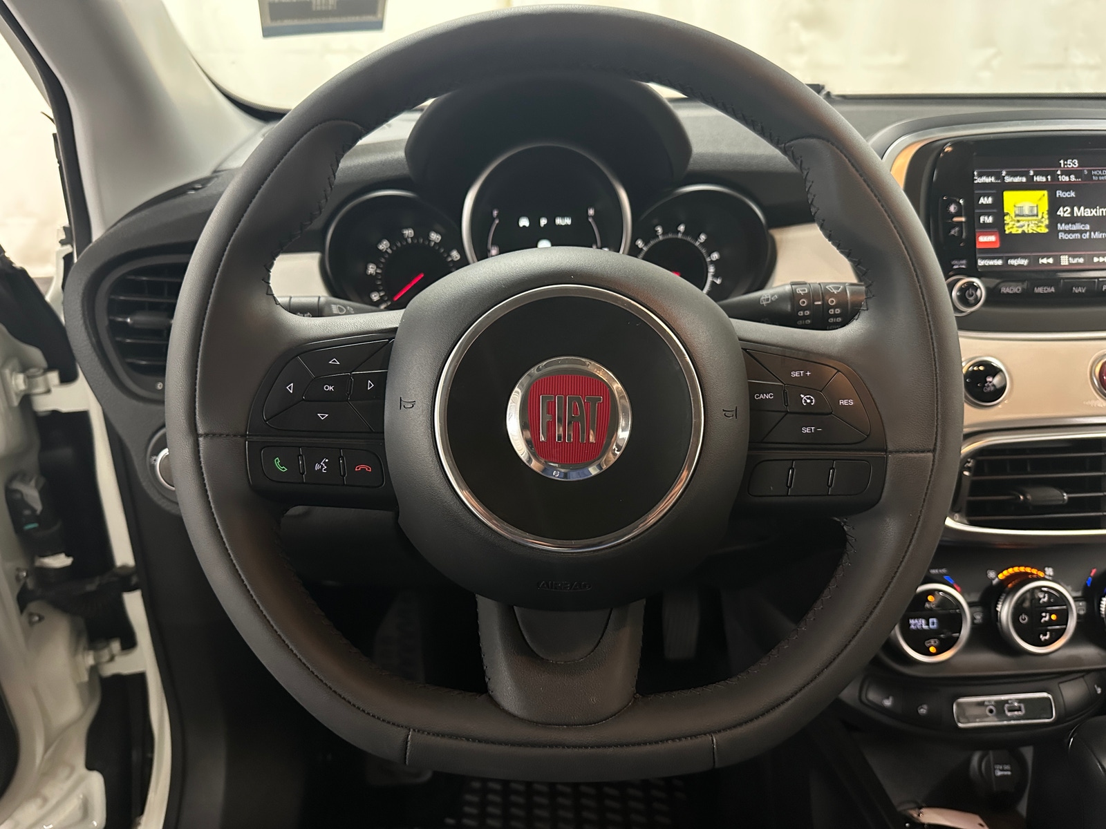 Thumbnail: 2016 Fiat 500X - 5