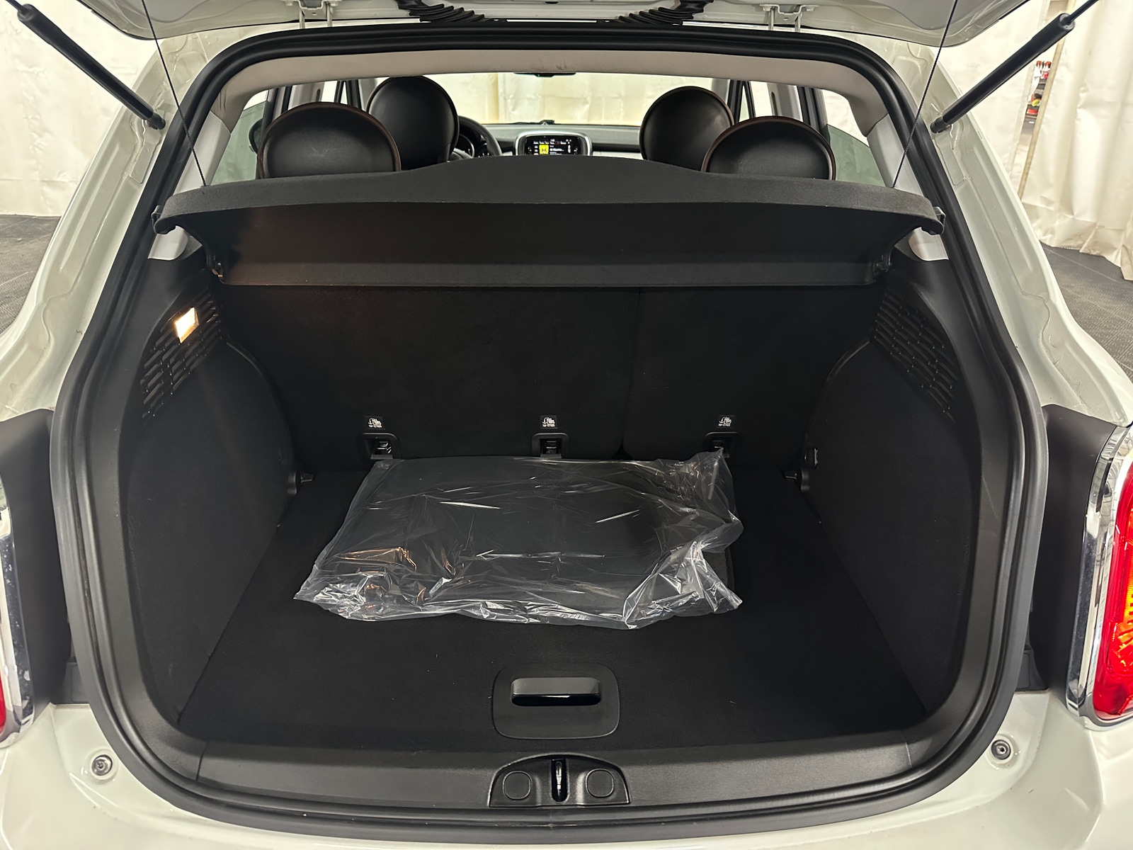 Thumbnail: 2016 Fiat 500X - 7