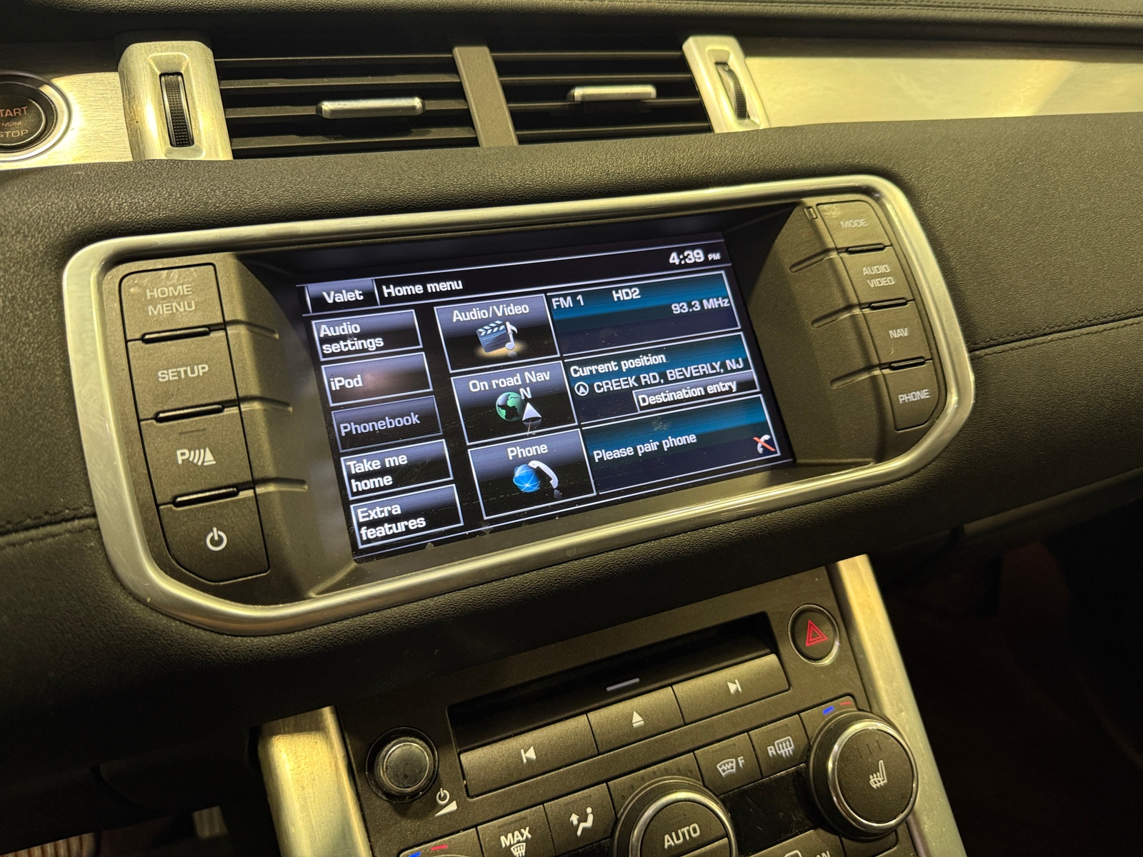 Thumbnail: 2015 Land Rover Range Rover Evoque - 3