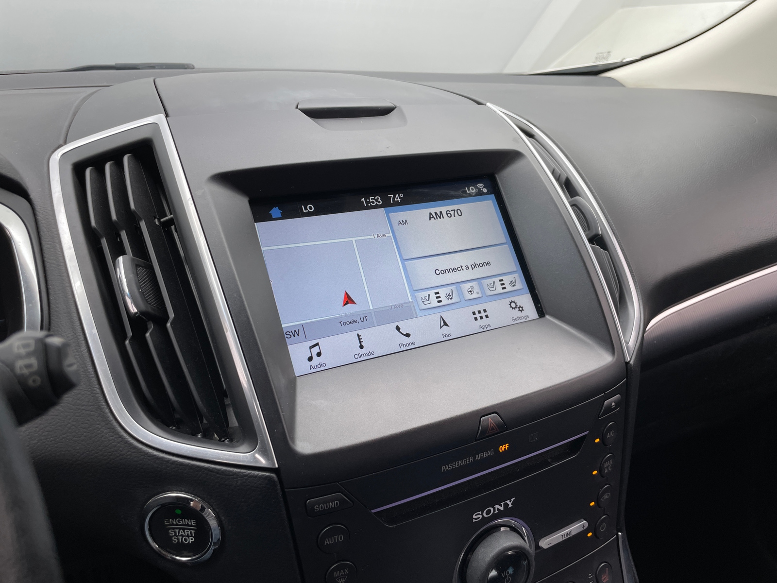 Thumbnail: 2016 Ford Edge - 3