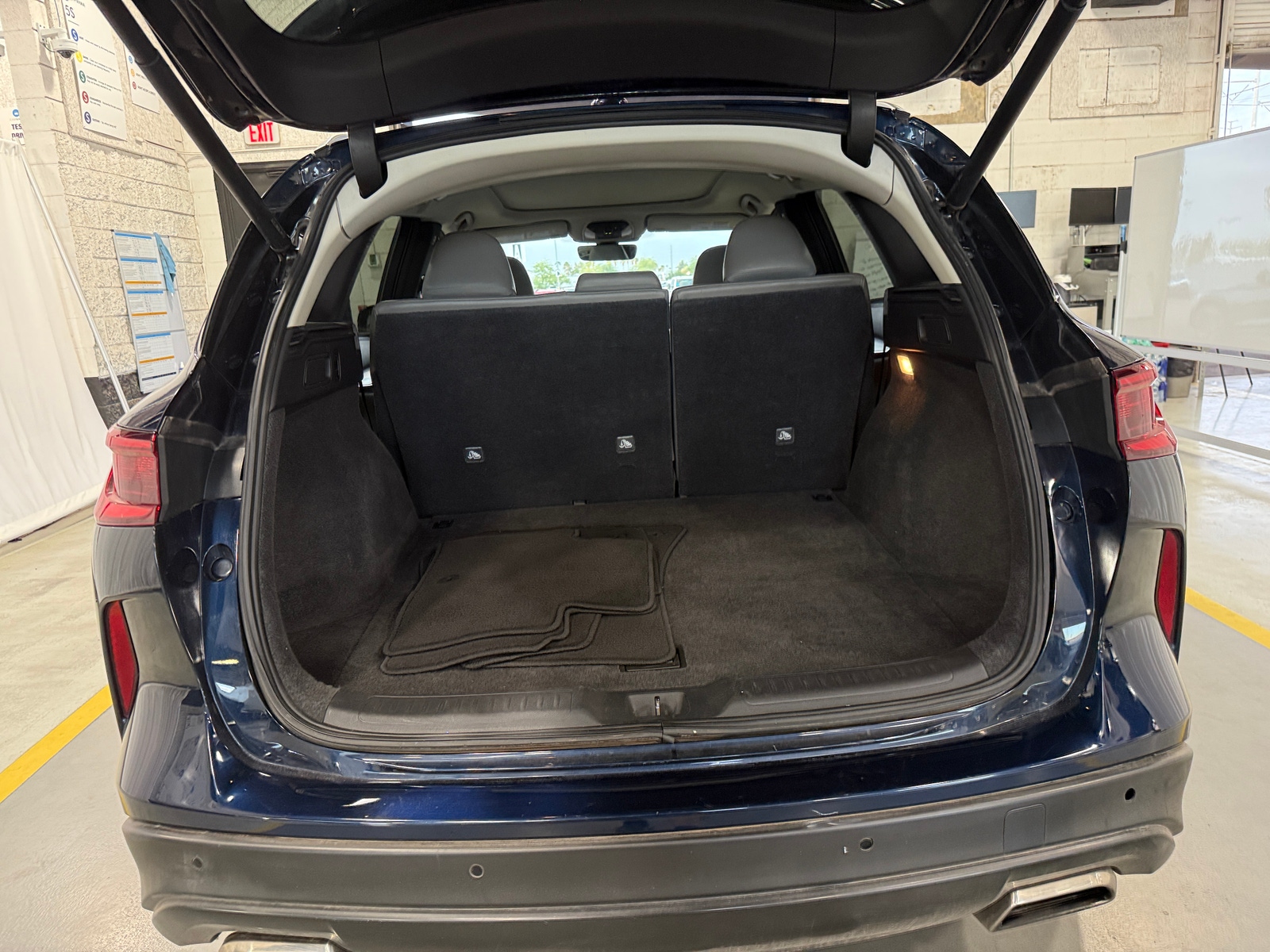 Thumbnail: 2024 INFINITI QX50 - 6
