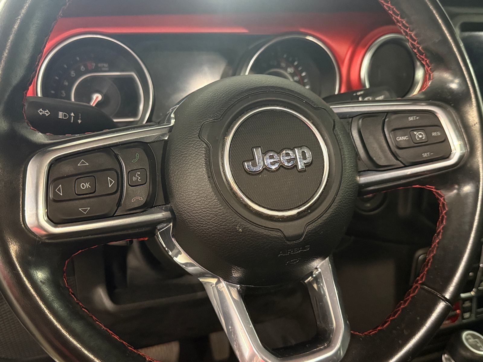 Thumbnail: 2021 Jeep Gladiator - 5