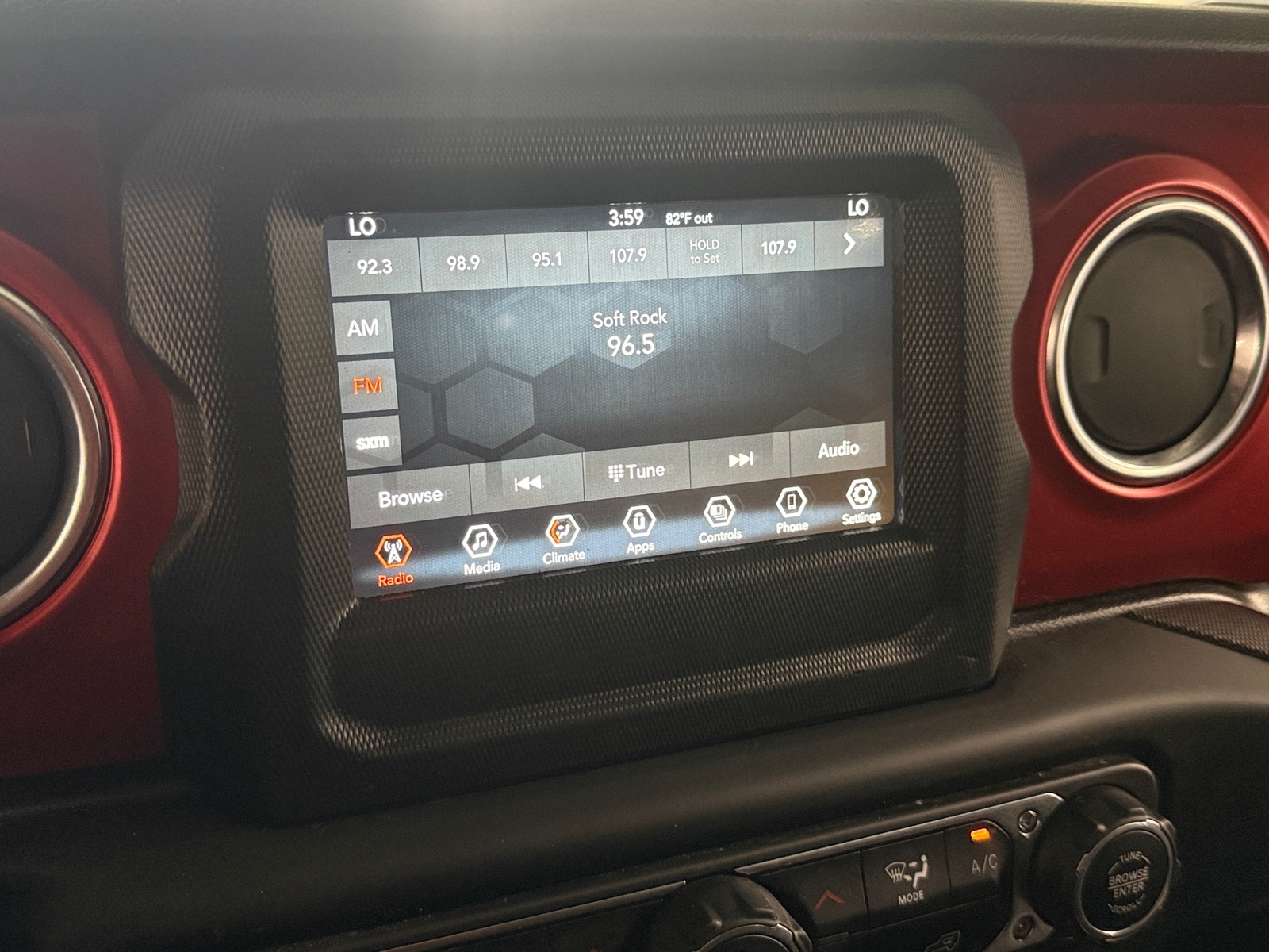 Thumbnail: 2021 Jeep Gladiator - 4