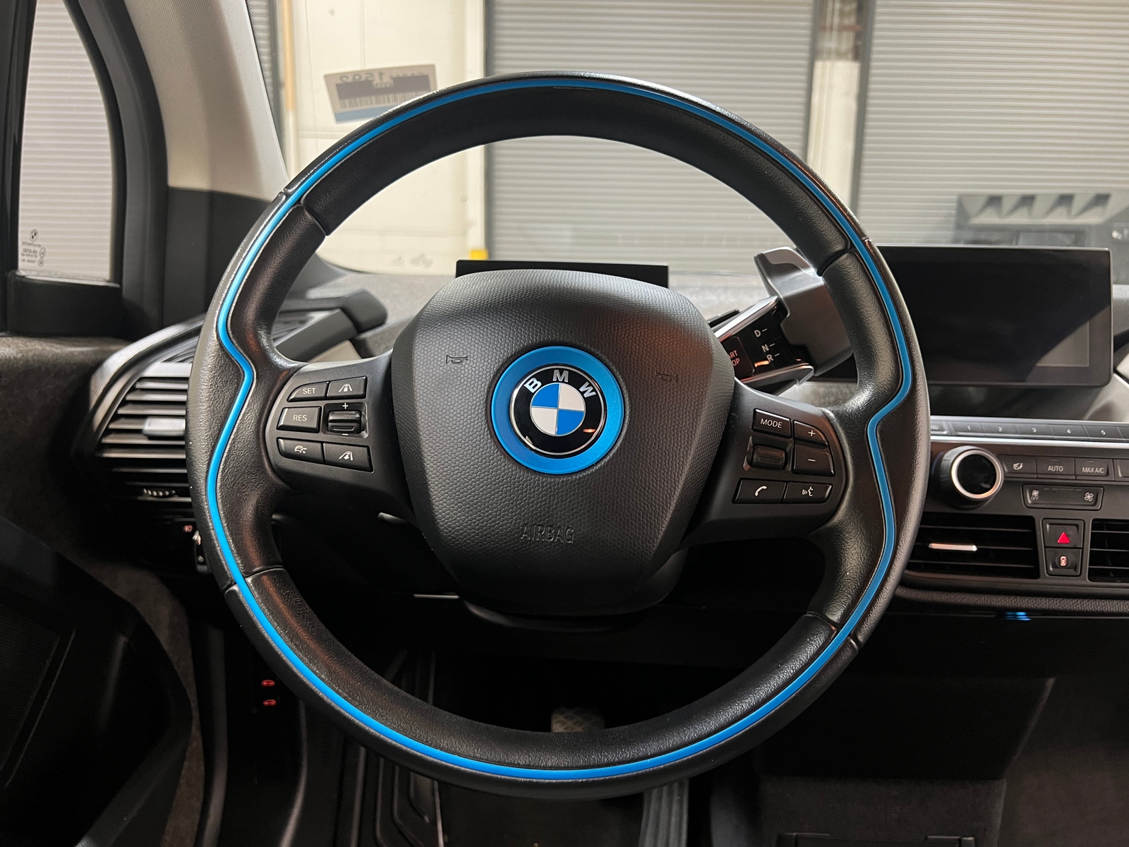 Thumbnail: 2018 BMW i3 - 5