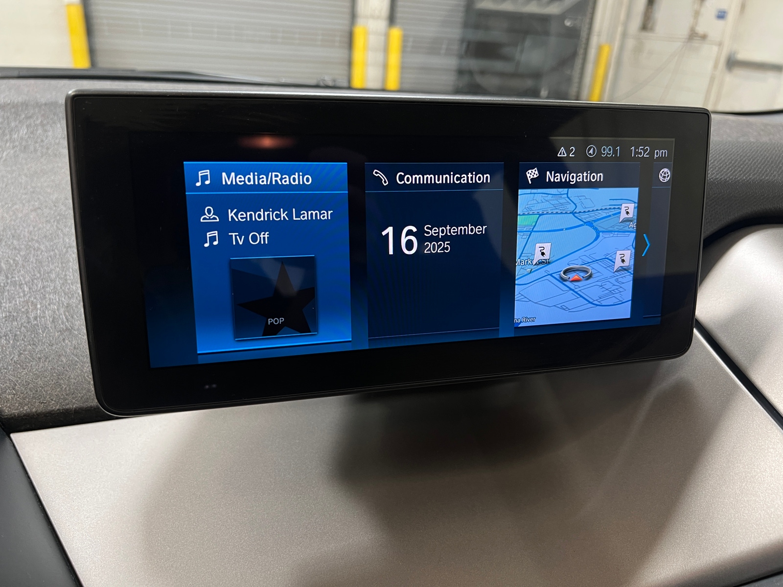 Thumbnail: 2018 BMW i3 - 4