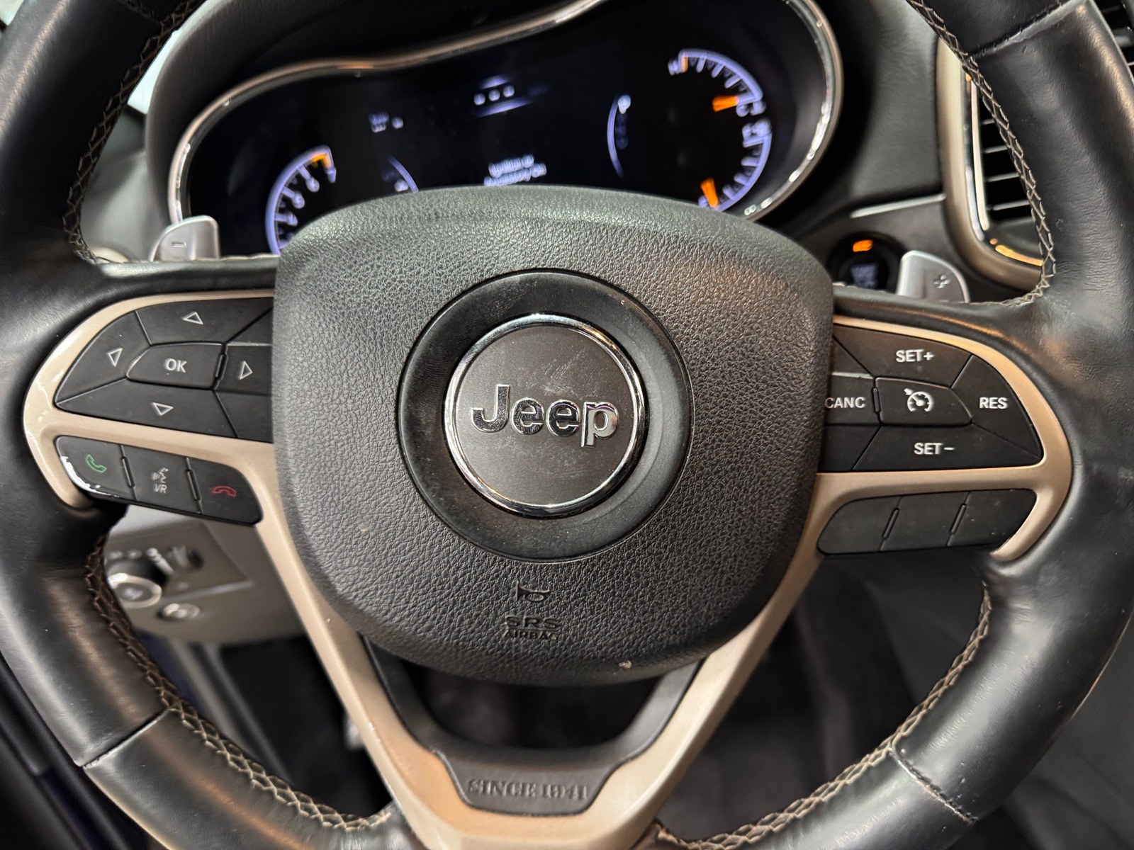 Thumbnail: 2016 Jeep Grand Cherokee - 4