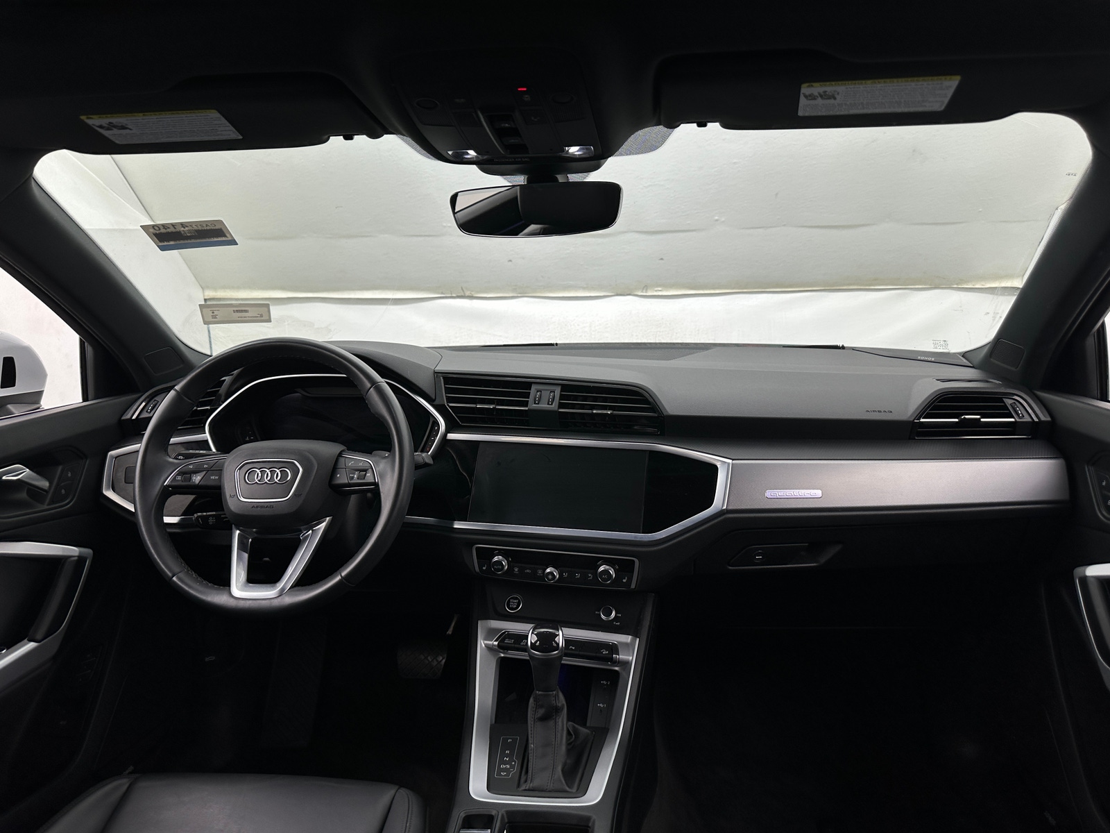 Thumbnail: 2023 Audi Q3 - 2