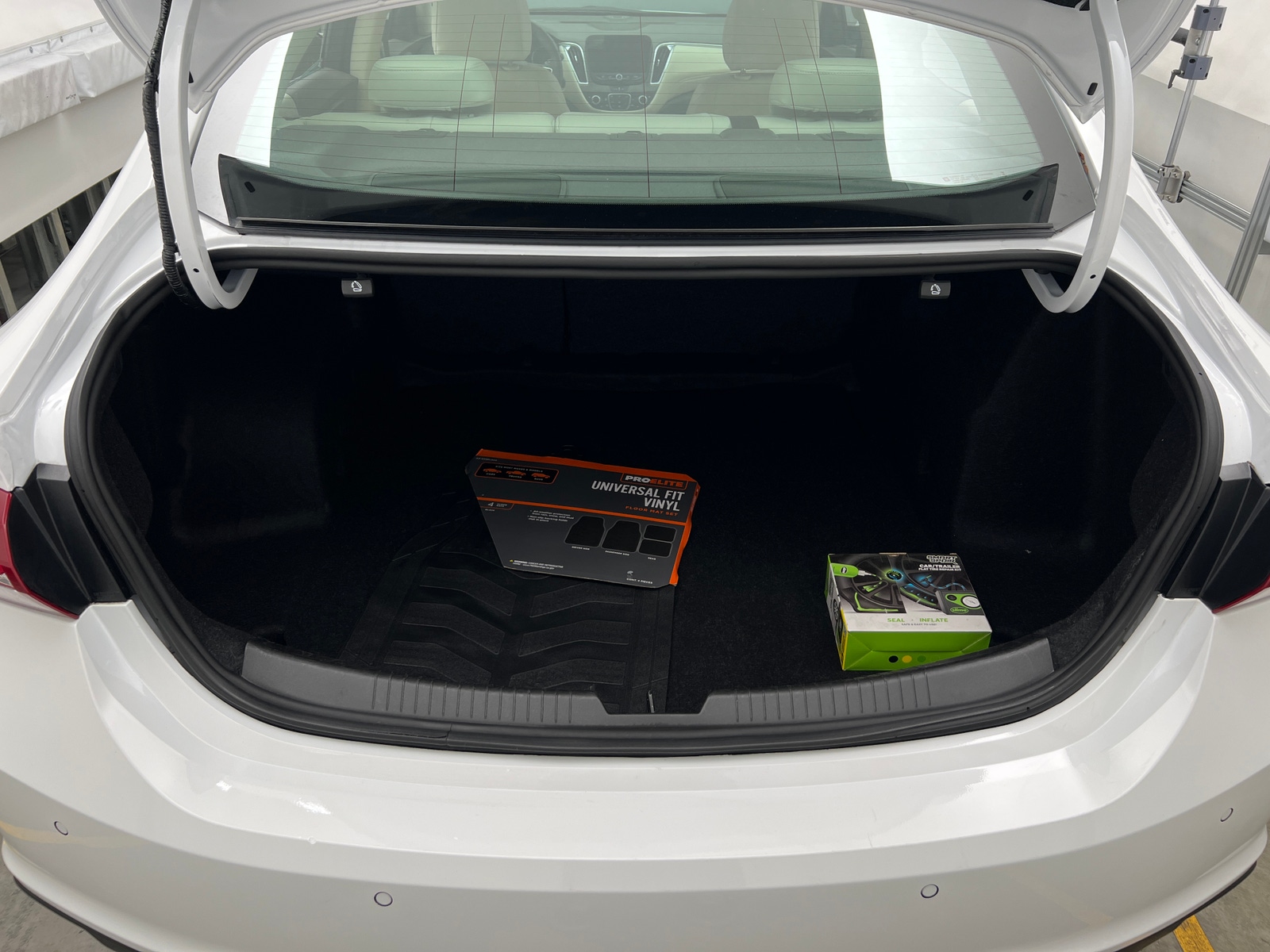 Thumbnail: 2024 Chevrolet Malibu - 7