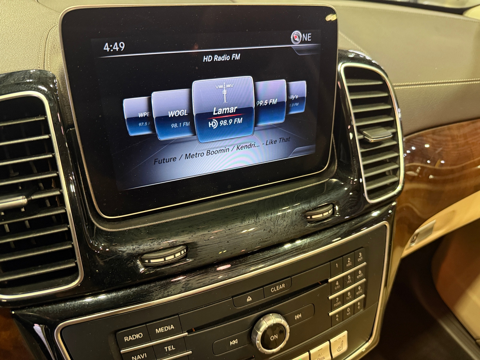 Thumbnail: 2019 Mercedes-Benz GLS - 3