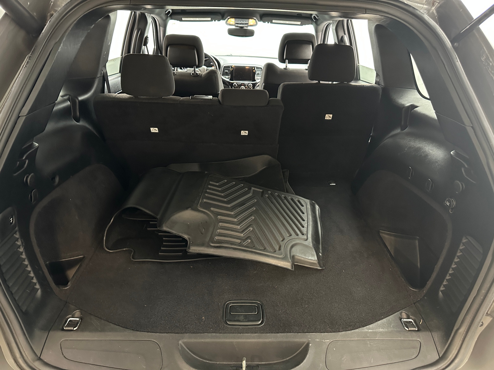 Thumbnail: 2019 Jeep Grand Cherokee - 7
