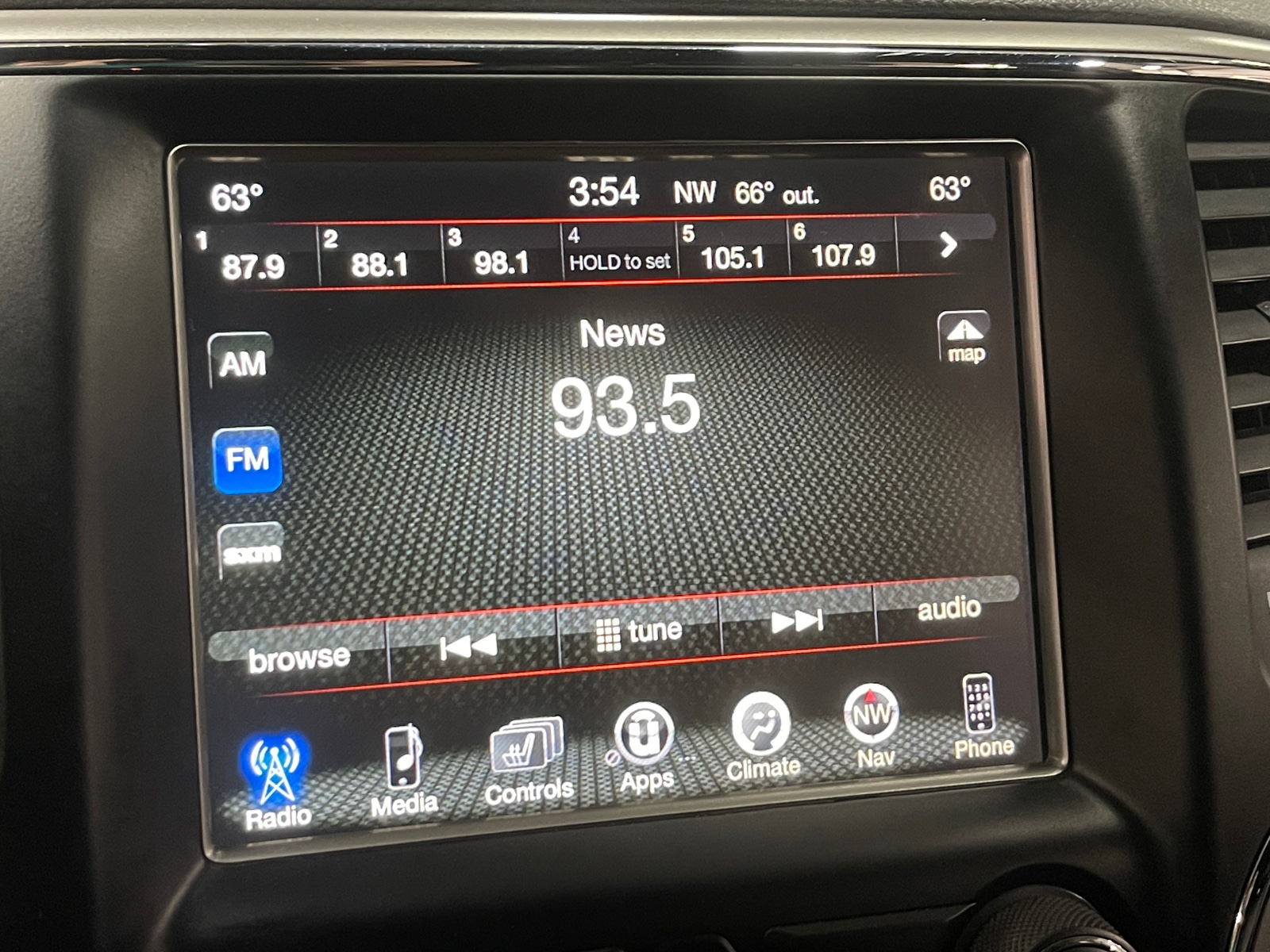 Thumbnail: 2017 Jeep Grand Cherokee - 4