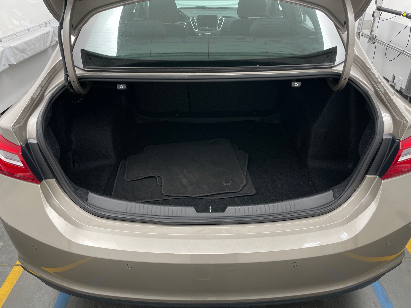 Thumbnail: 2024 Chevrolet Malibu - 7