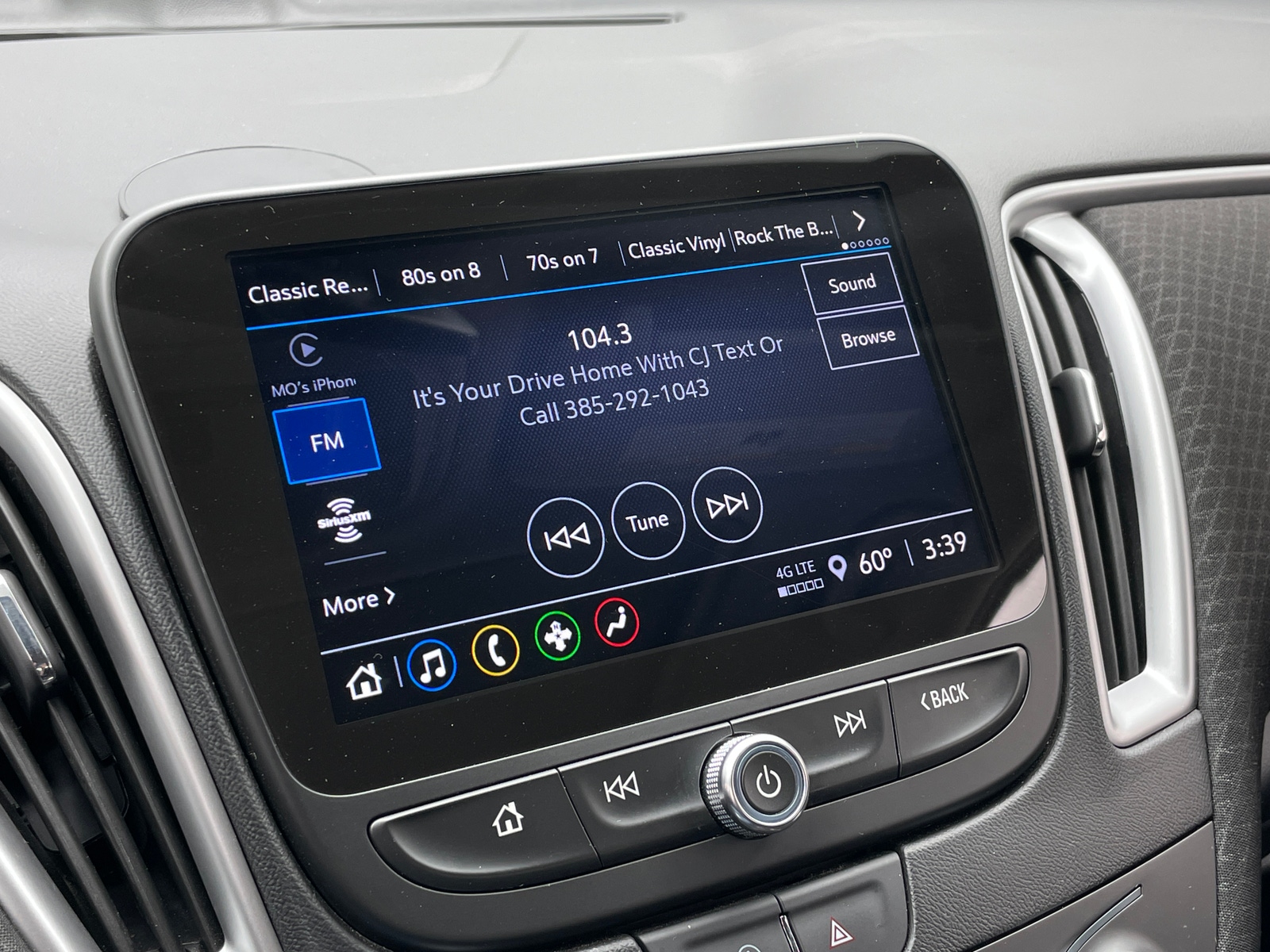 Thumbnail: 2024 Chevrolet Malibu - 4