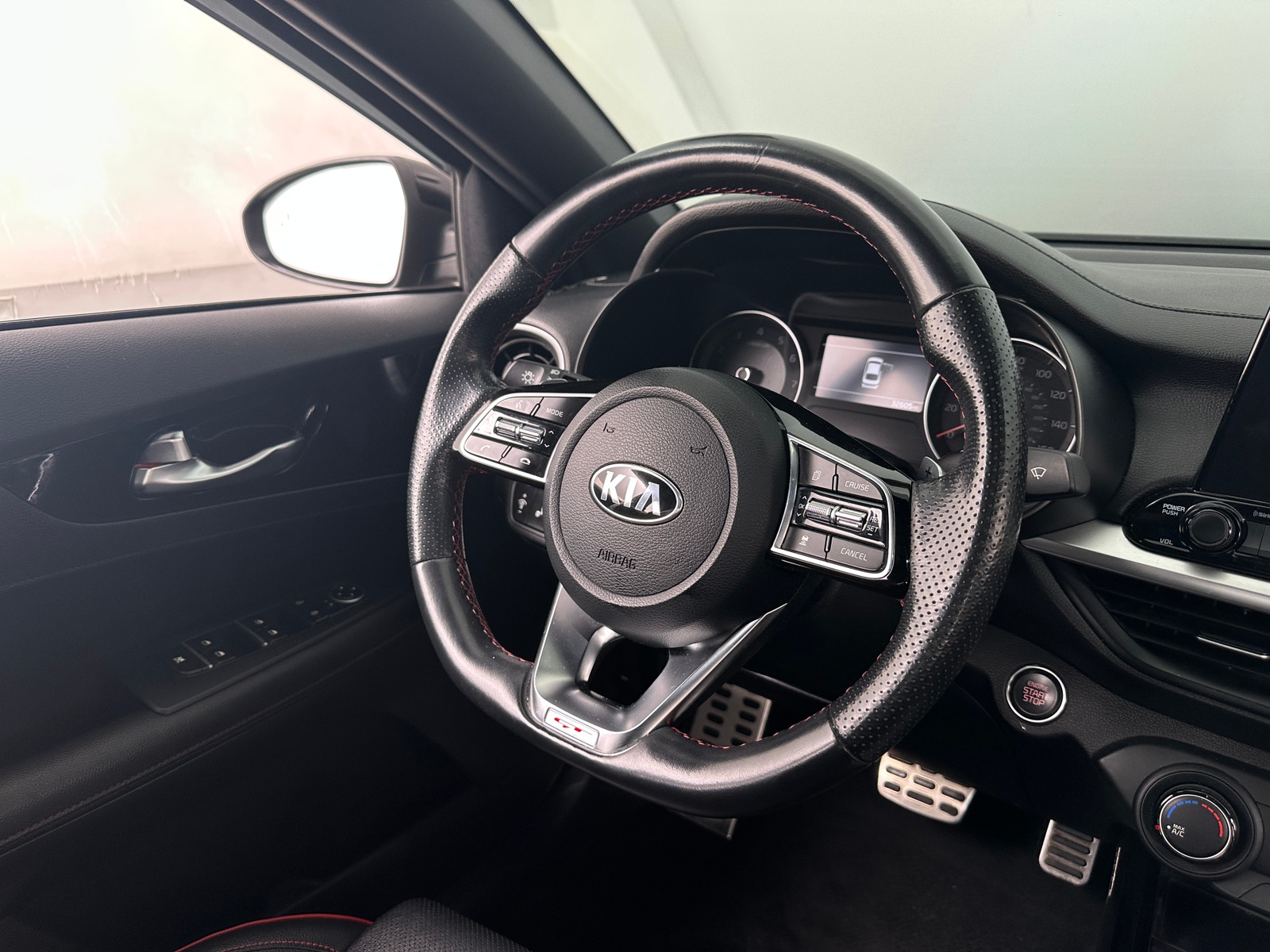 Thumbnail: 2021 Kia Forte - 4