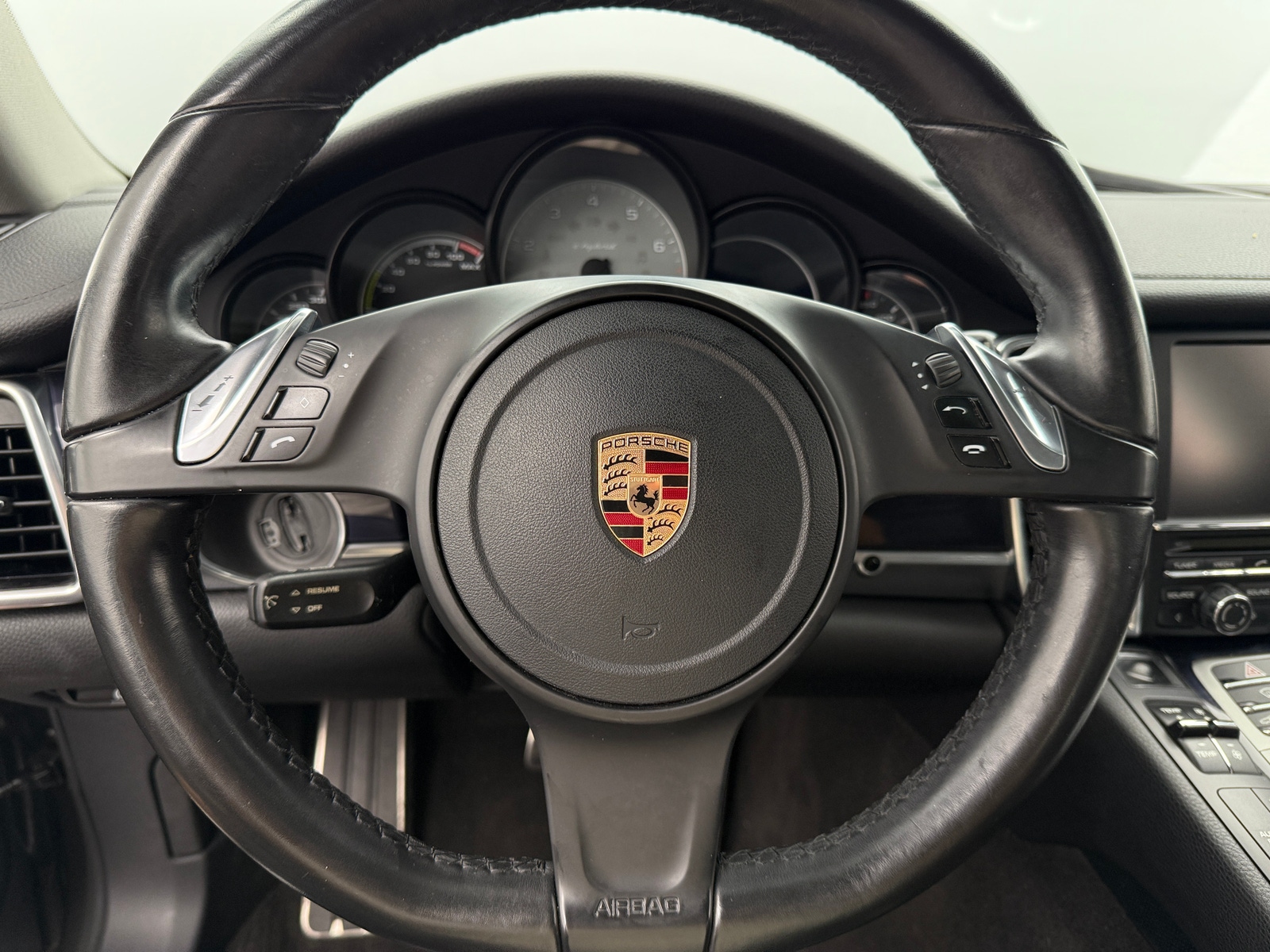 Thumbnail: 2016 Porsche Panamera - 4