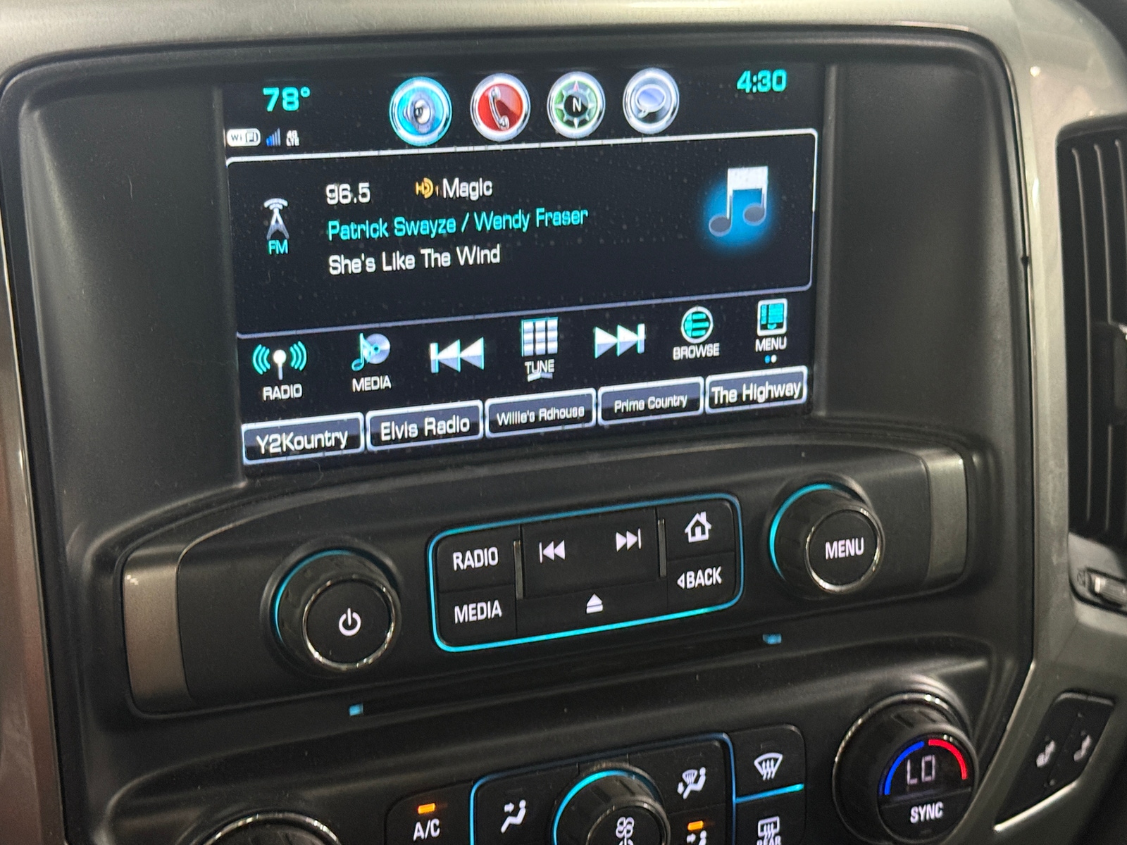 Thumbnail: 2018 Chevrolet Silverado 1500 - 4