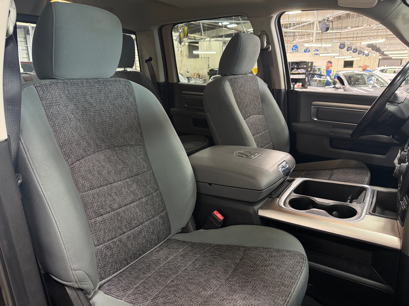 Thumbnail: 2019 RAM 1500 Classic - 2