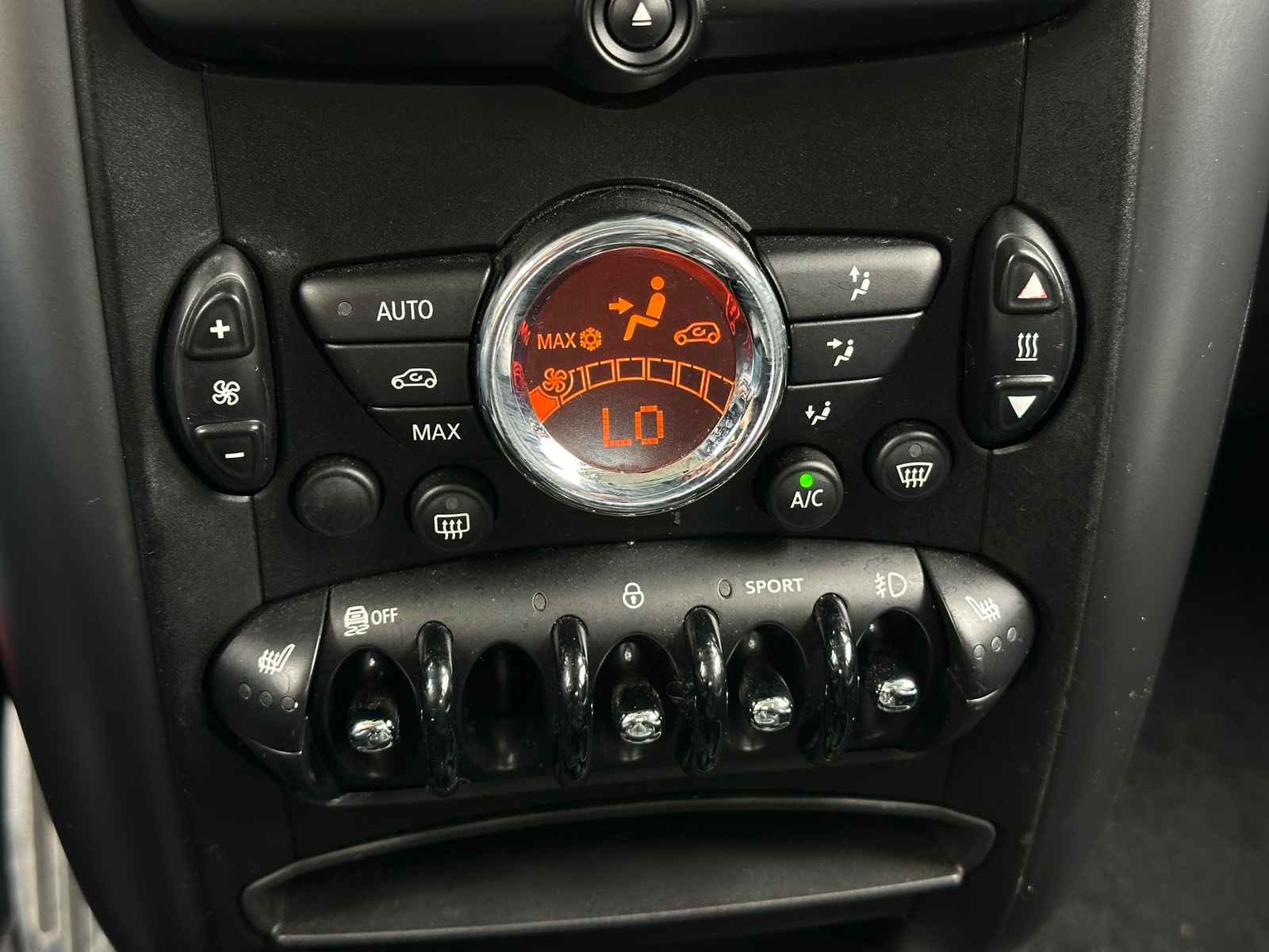 Thumbnail: 2013 MINI Cooper Countryman - 3