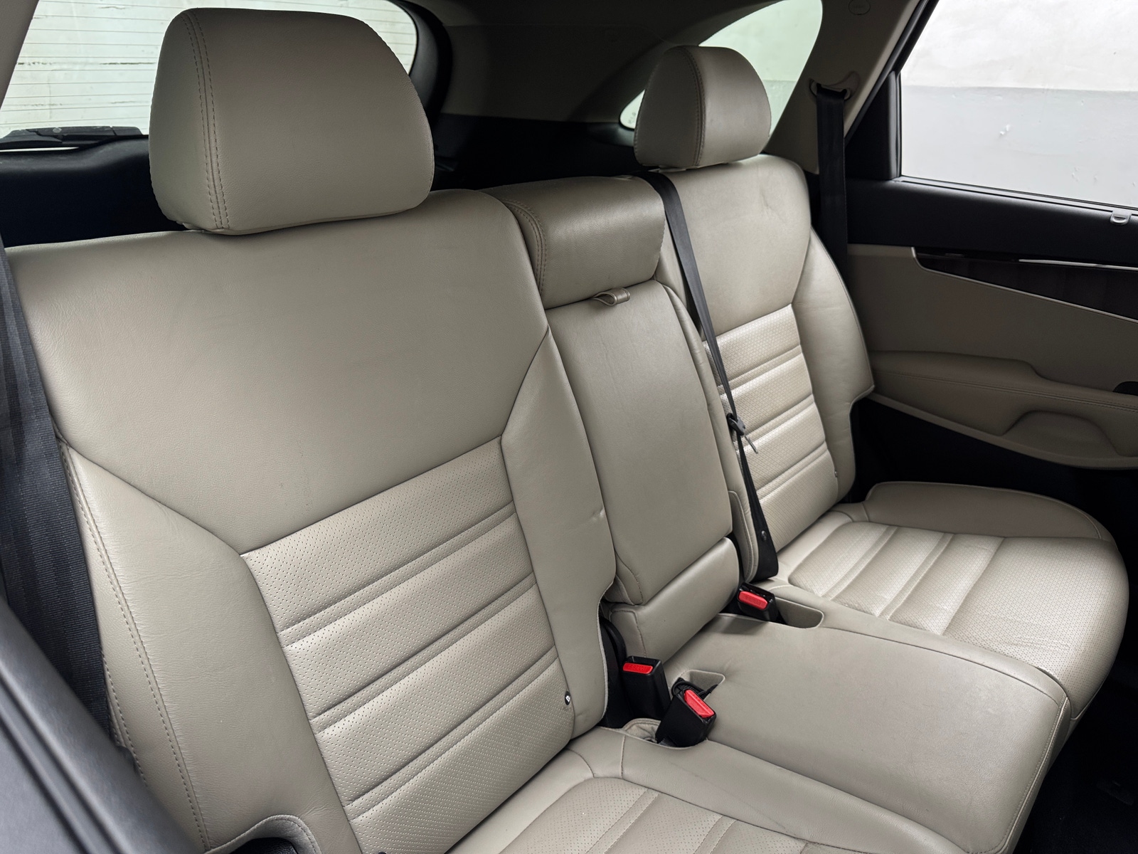 Thumbnail: 2017 Kia Sorento - 5