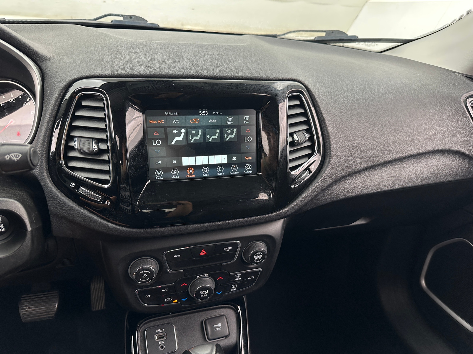 Thumbnail: 2020 Jeep Compass - 4