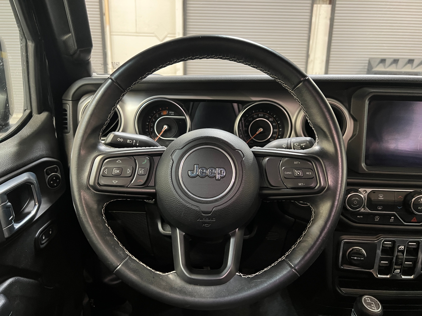 Thumbnail: 2021 Jeep Wrangler - 5
