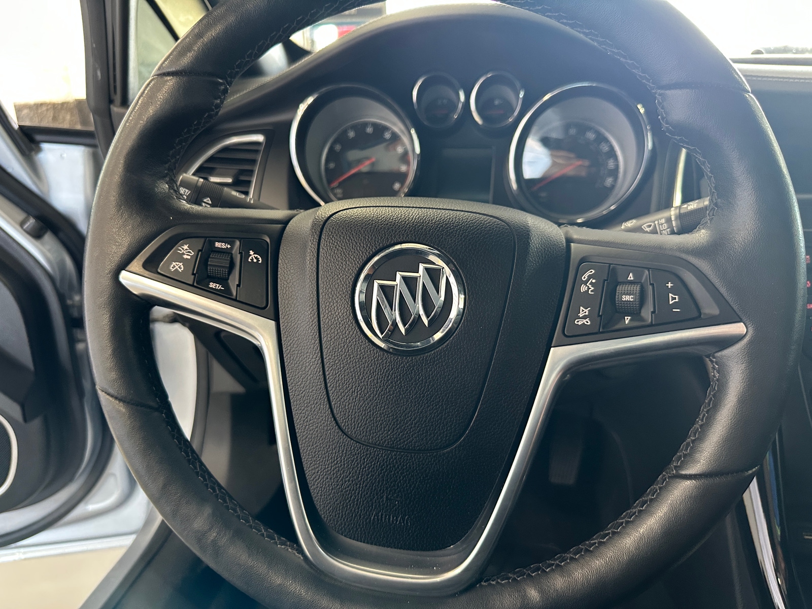 Thumbnail: 2016 Buick Cascada - 4