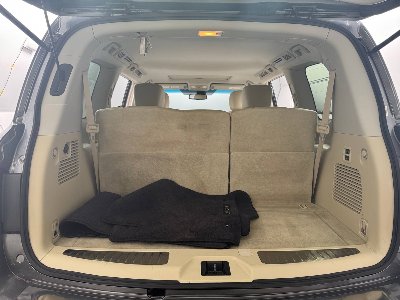 Thumbnail: 2016 INFINITI QX80 - 6