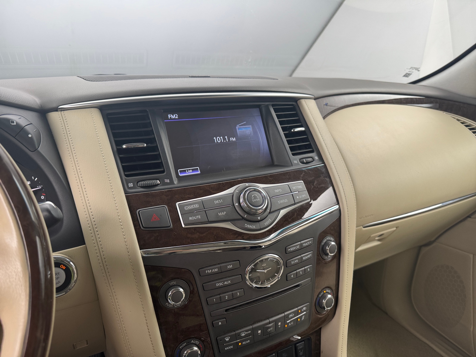 Thumbnail: 2016 INFINITI QX80 - 3