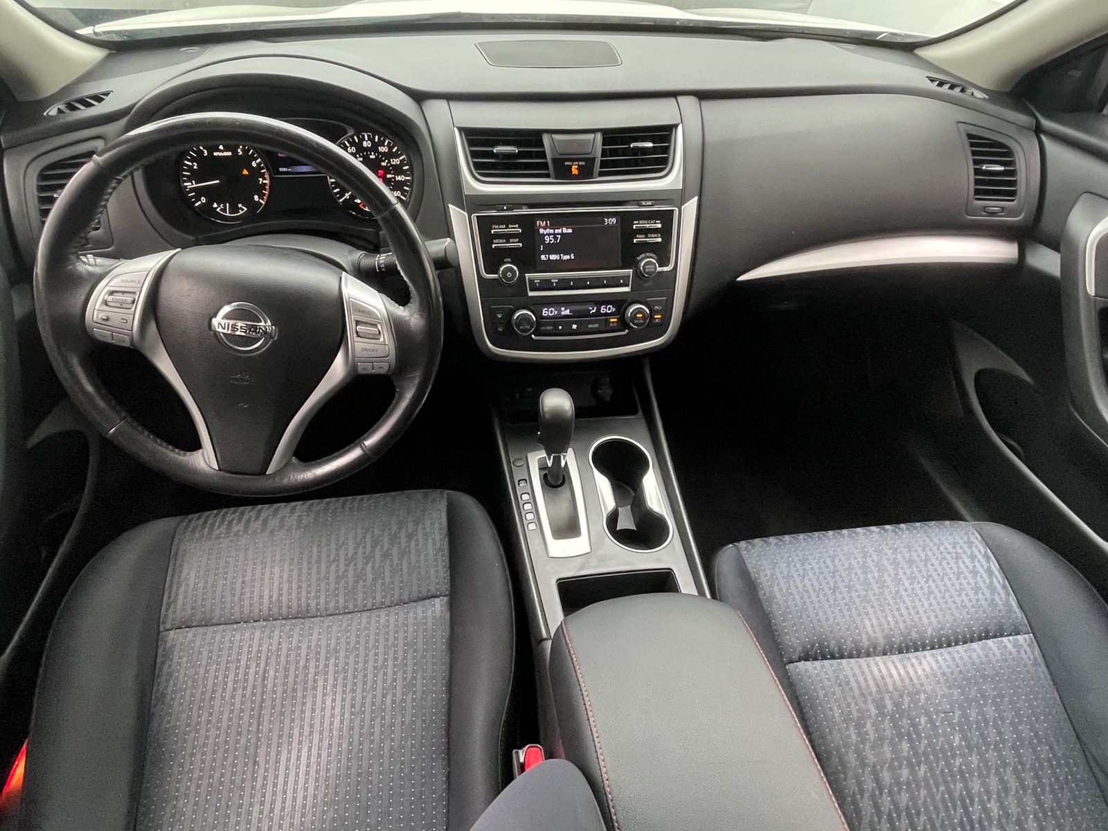 Thumbnail: 2016 Nissan Altima - 3