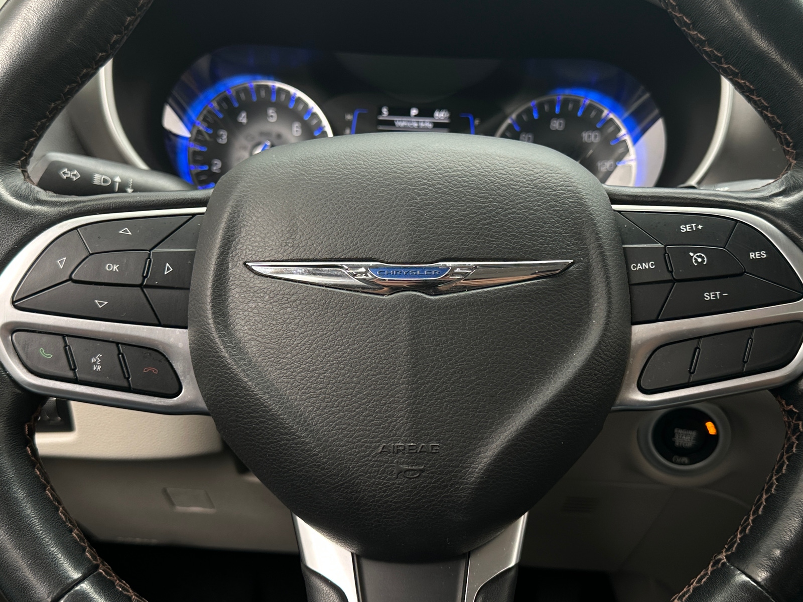 Thumbnail: 2020 Chrysler Pacifica - 4