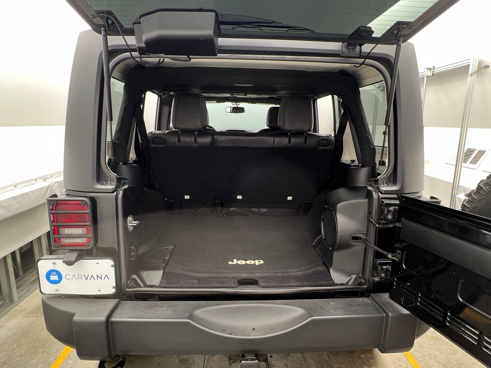 Thumbnail: 2014 Jeep Wrangler - 7