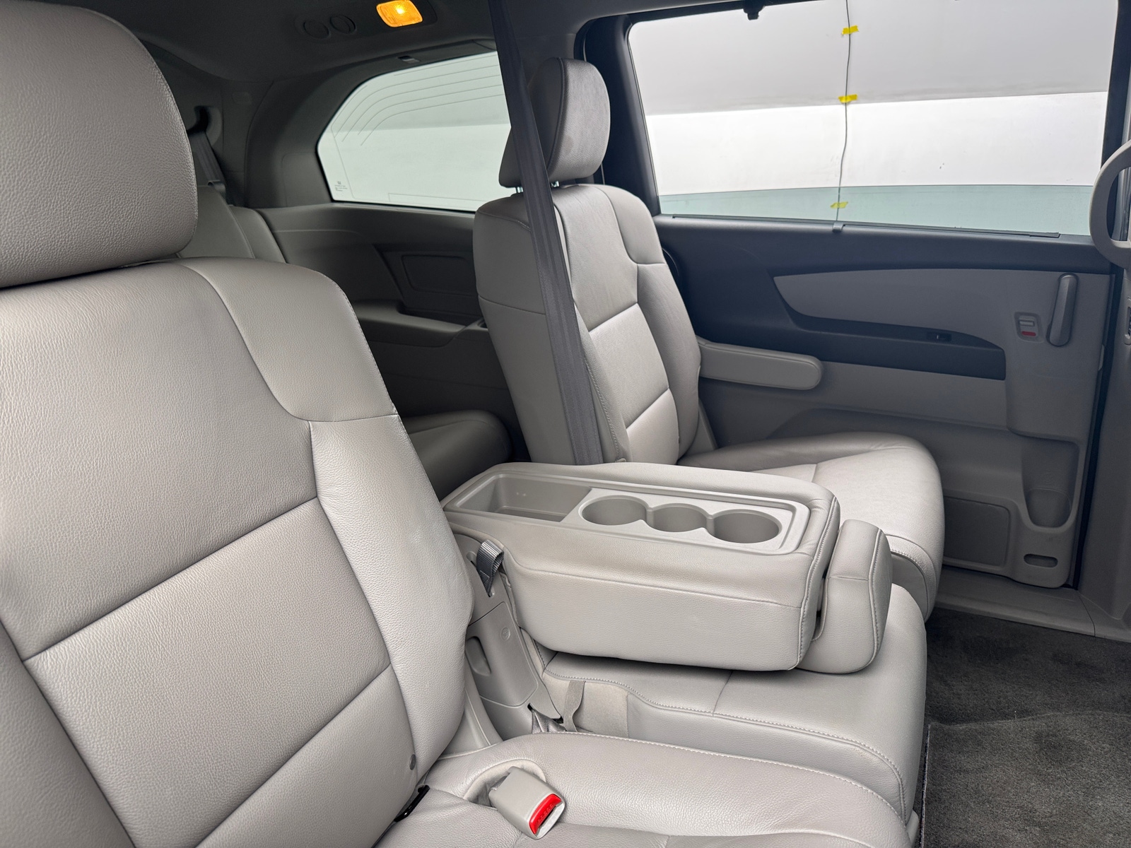 Thumbnail: 2012 Honda Odyssey - 5