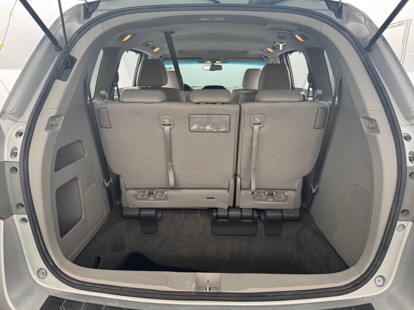 Thumbnail: 2012 Honda Odyssey - 6
