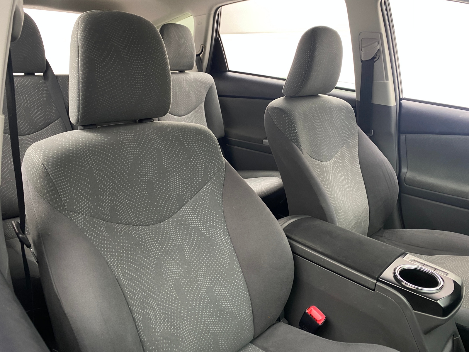 Thumbnail: 2013 Toyota Prius v - 2