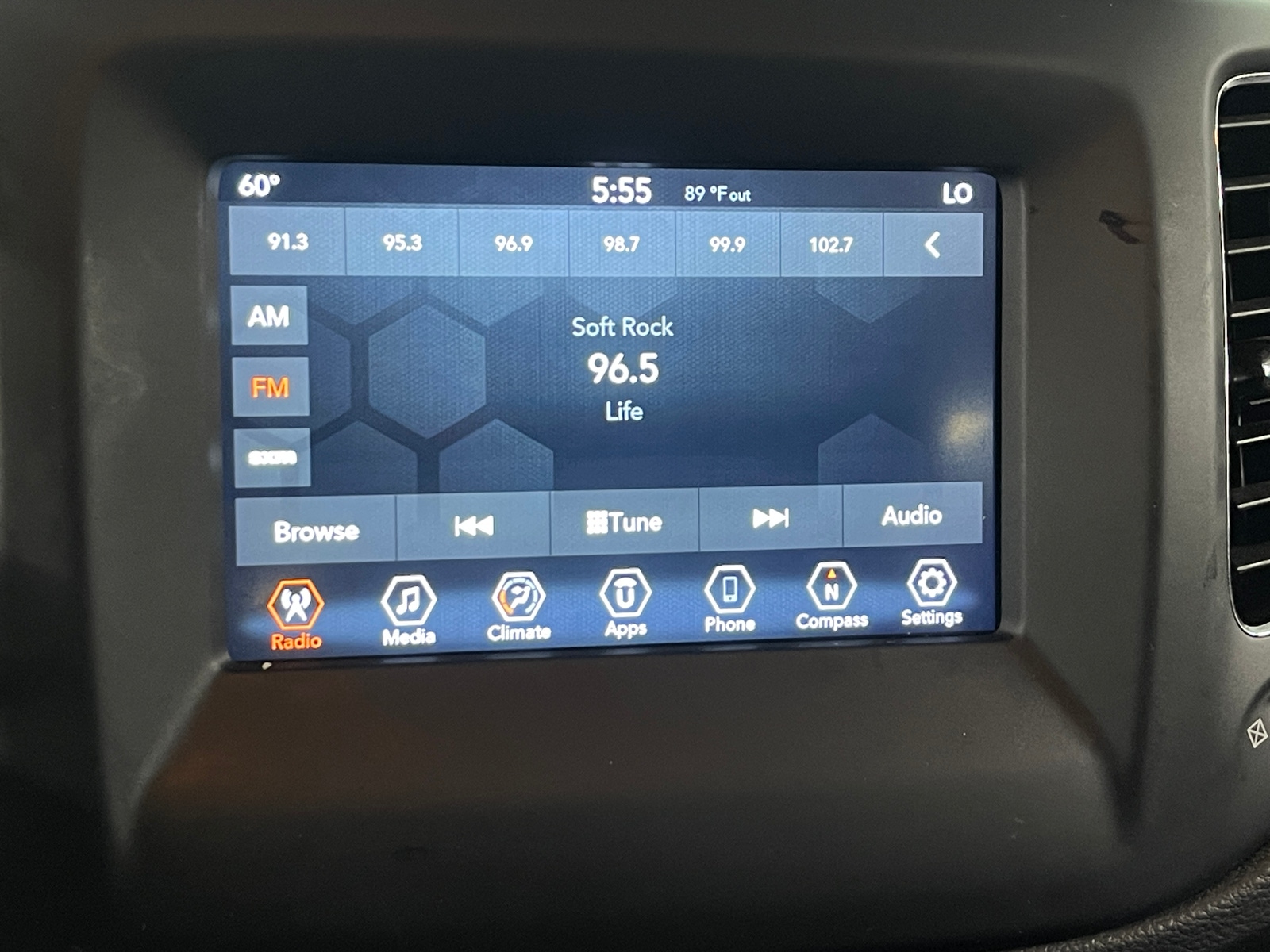 Thumbnail: 2021 Jeep Compass - 4
