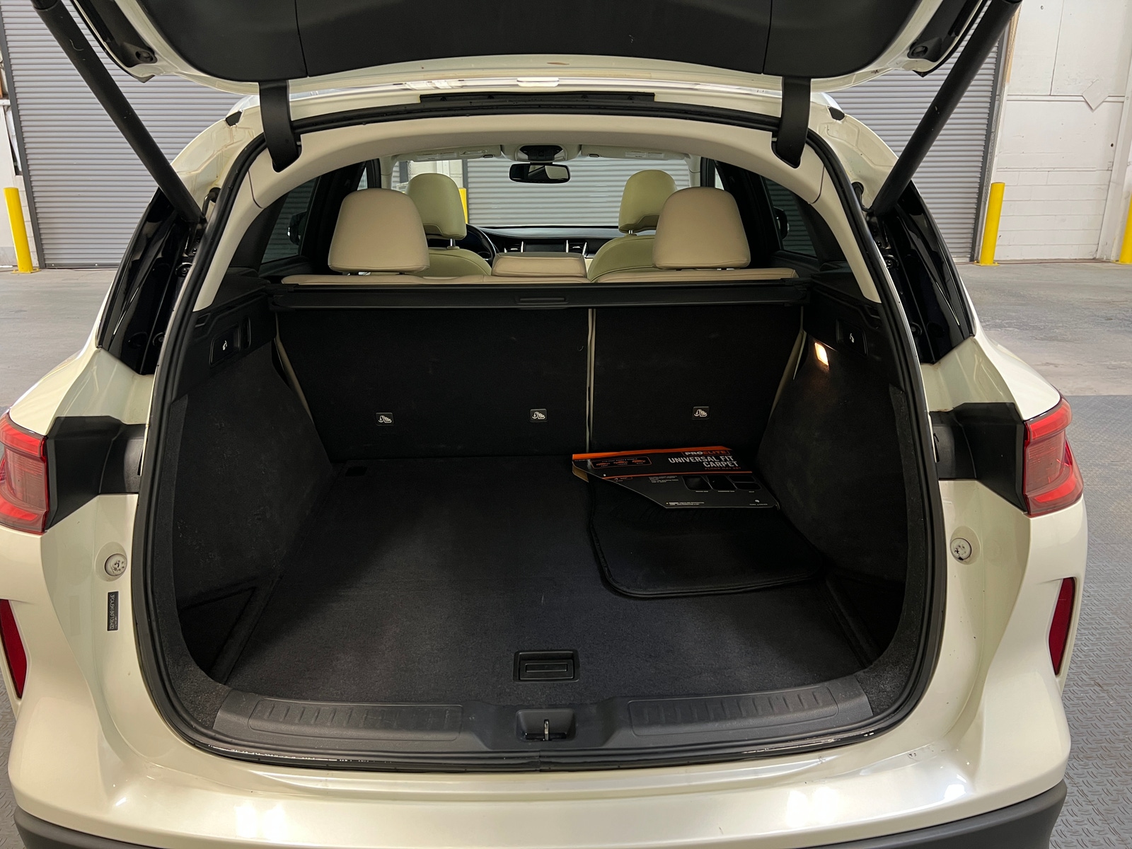Thumbnail: 2019 INFINITI QX50 - 6