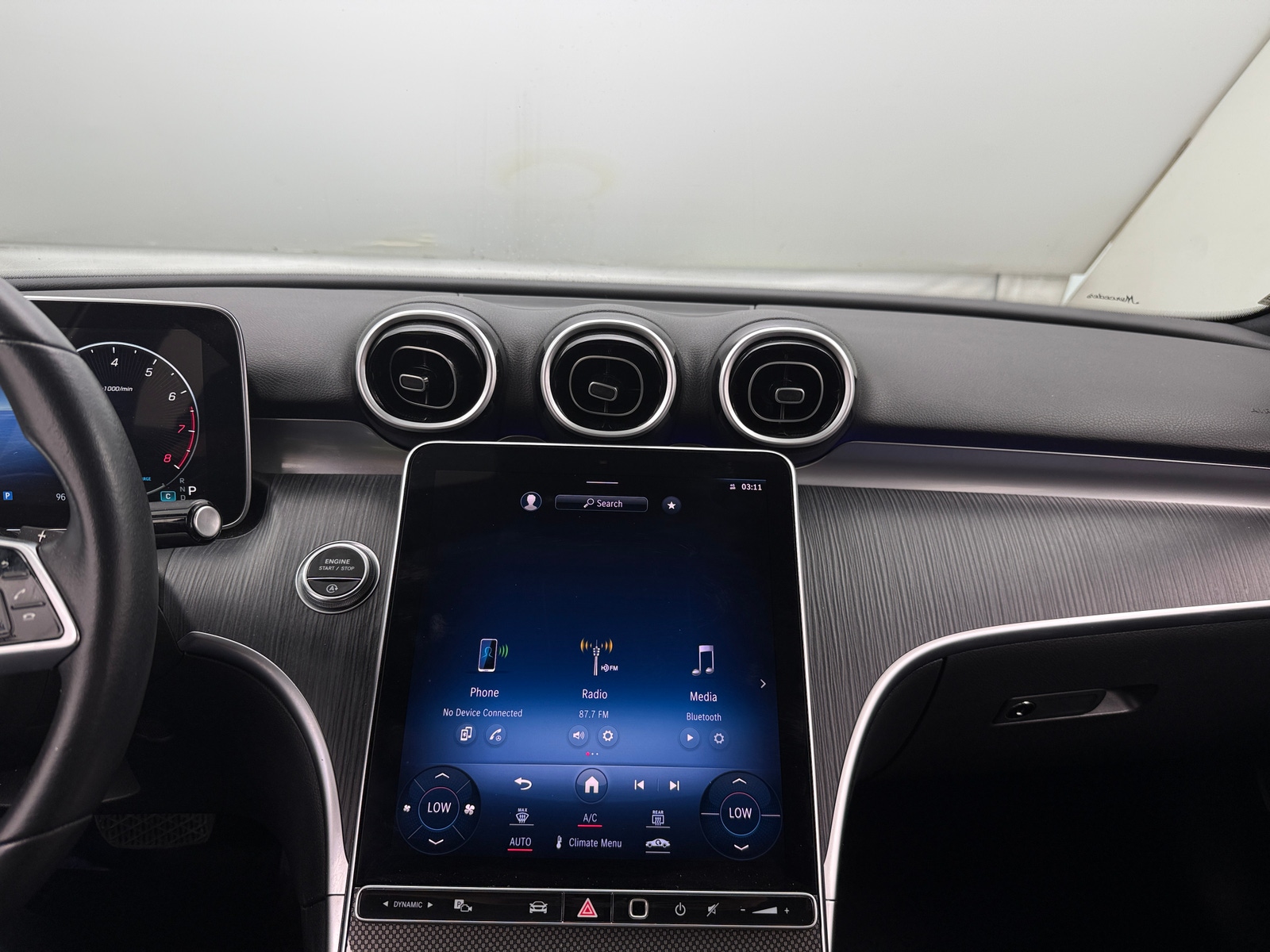 Thumbnail: 2024 Mercedes-Benz C-Class - 3