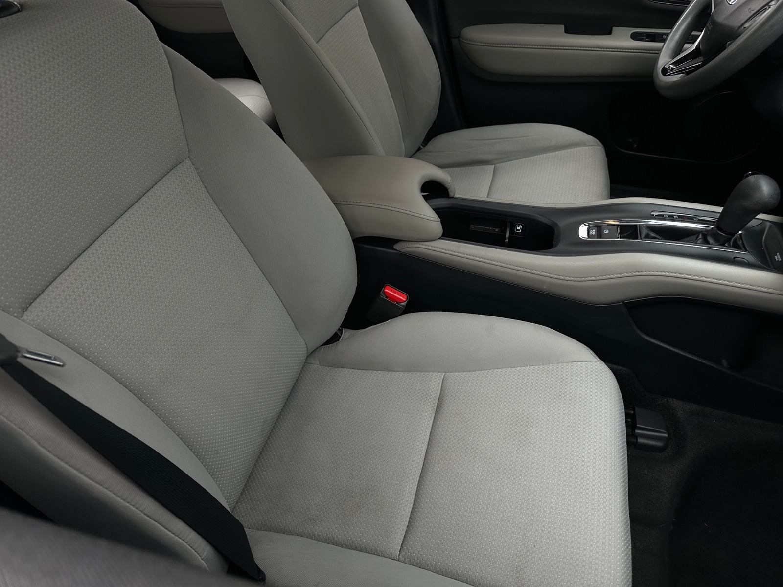 Thumbnail: 2019 Honda HR-V - 2