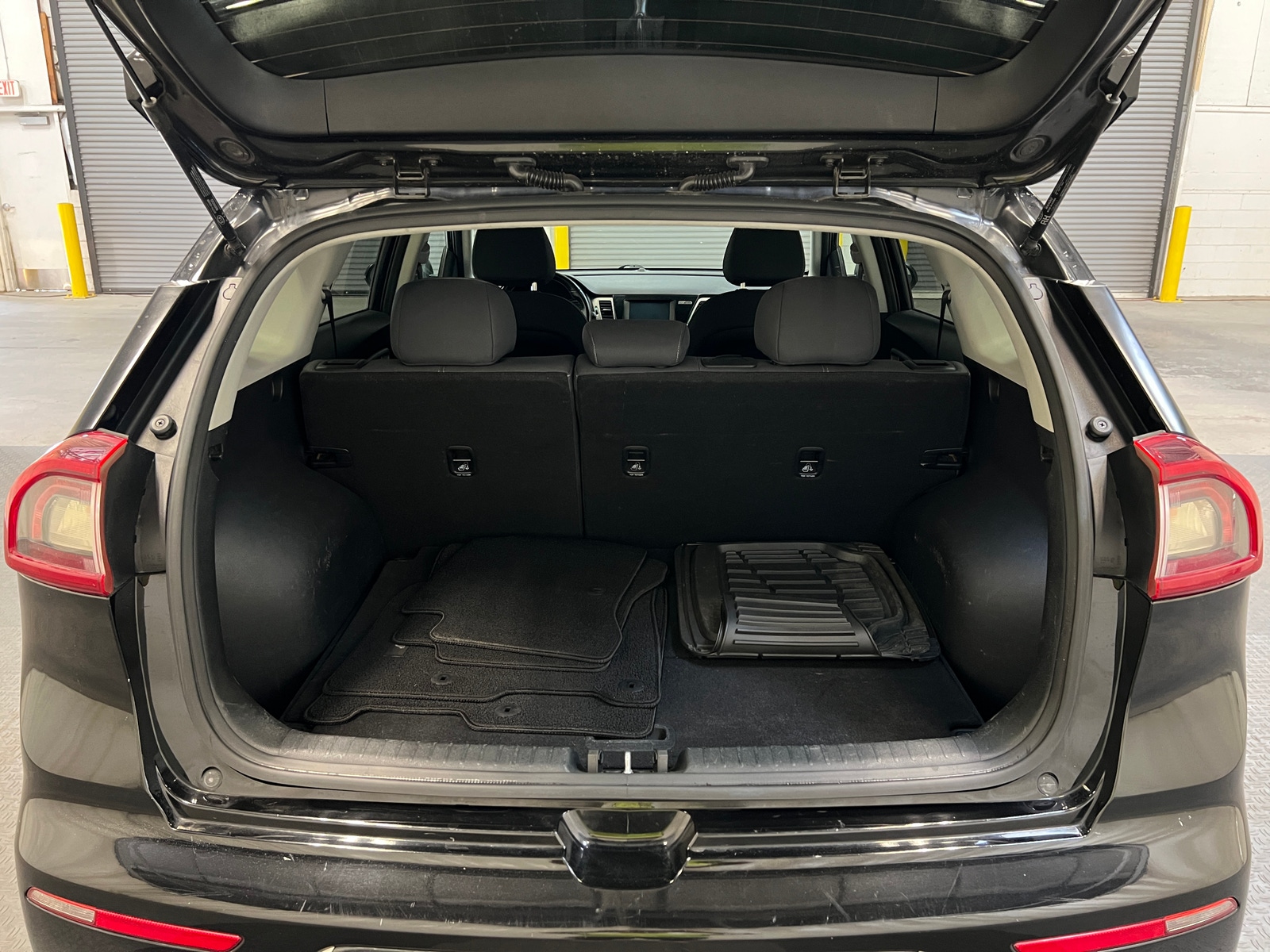 Thumbnail: 2019 Kia Niro - 7