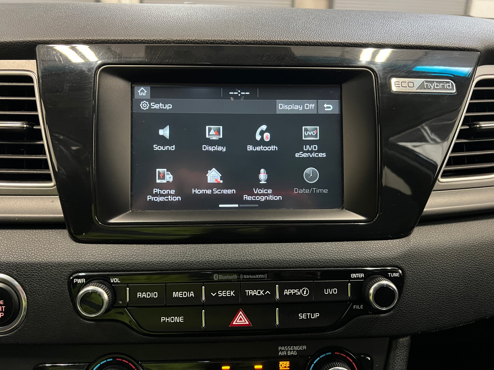 Thumbnail: 2019 Kia Niro - 4