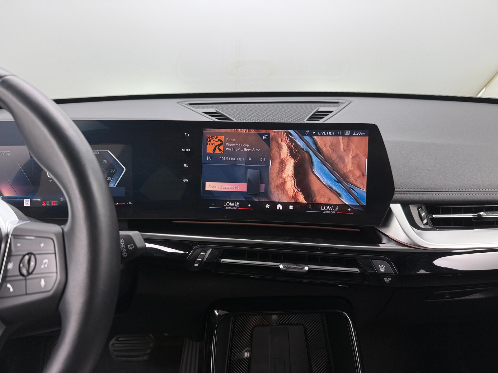 Thumbnail: 2024 BMW X1 - 3