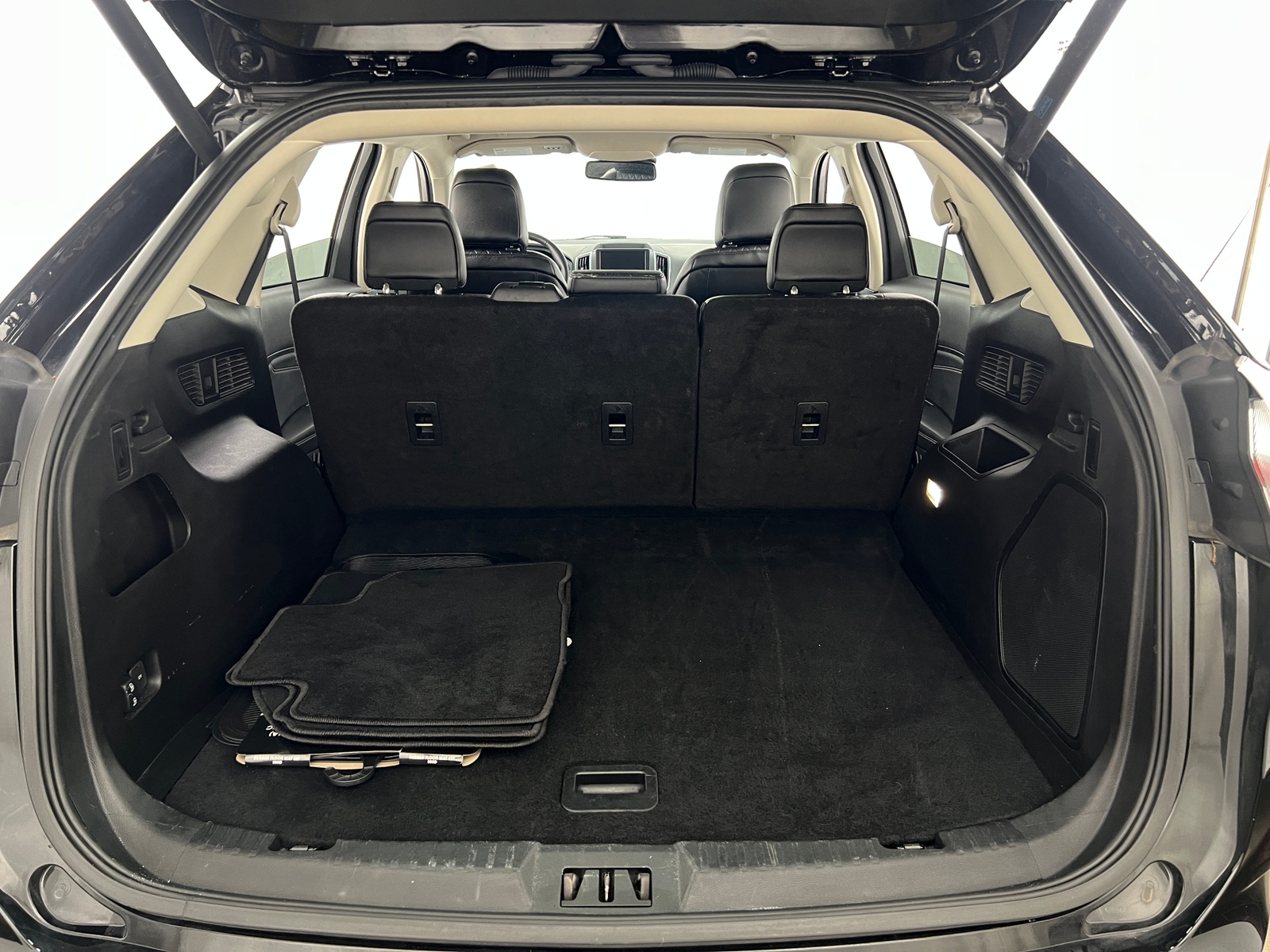 Thumbnail: 2024 Ford Edge - 6