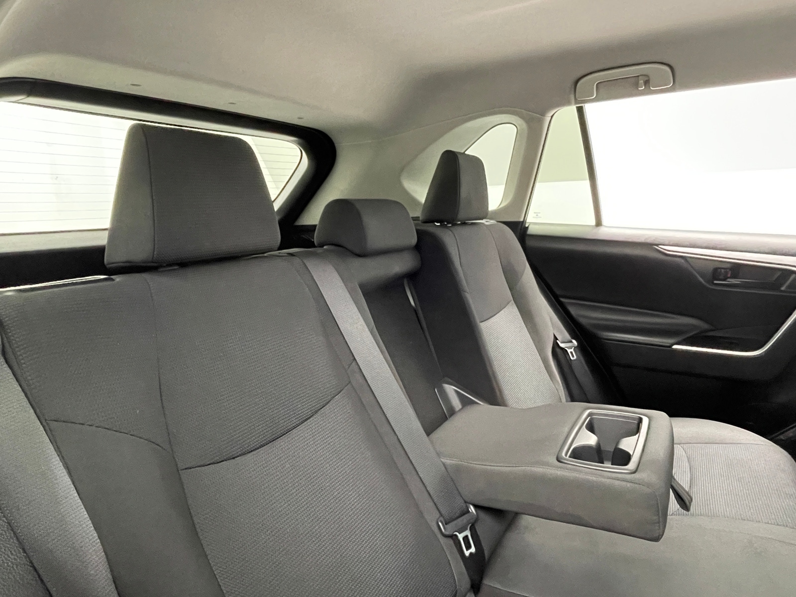 Thumbnail: 2020 Toyota RAV4 - 6