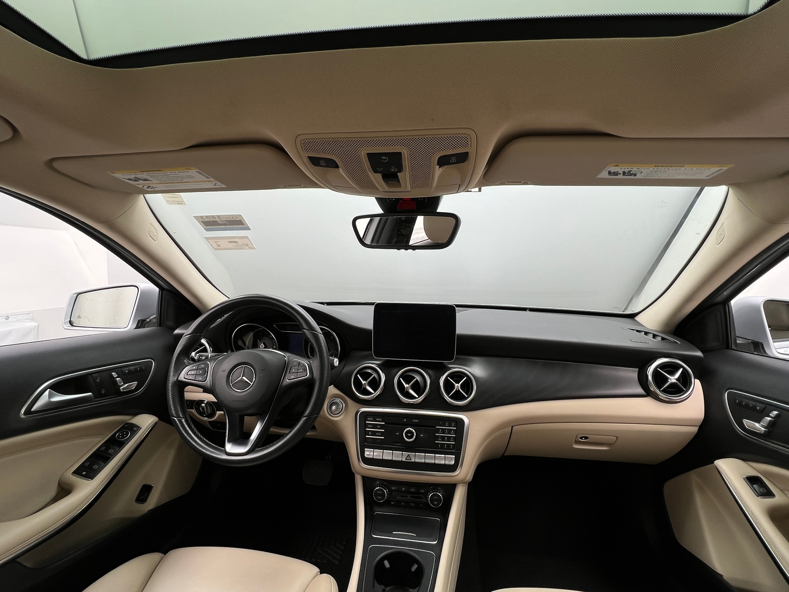 Thumbnail: 2019 Mercedes-Benz GLA - 2